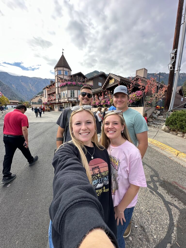 Getting to meet Lindy’s WA friends. ⛰️ 