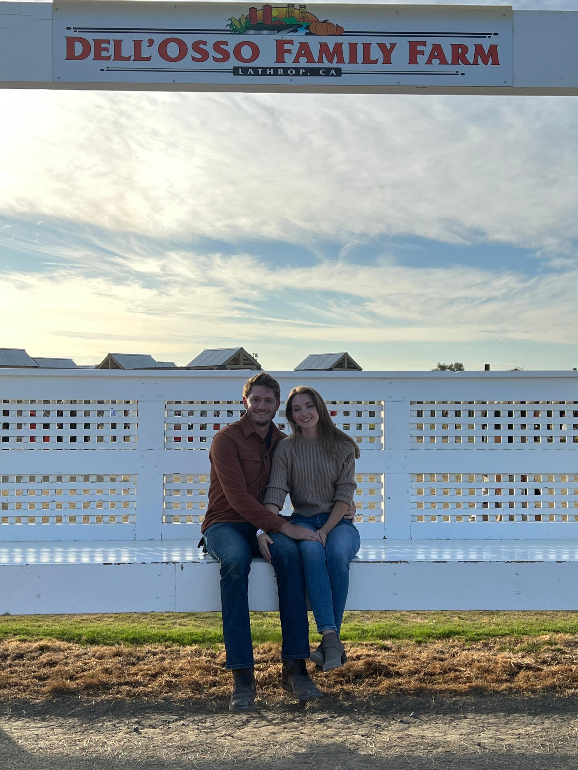 In typical Fall fashion, we went on a date to Dell'Osso Family Farm. While sampling ciders, we made our relationship official <3