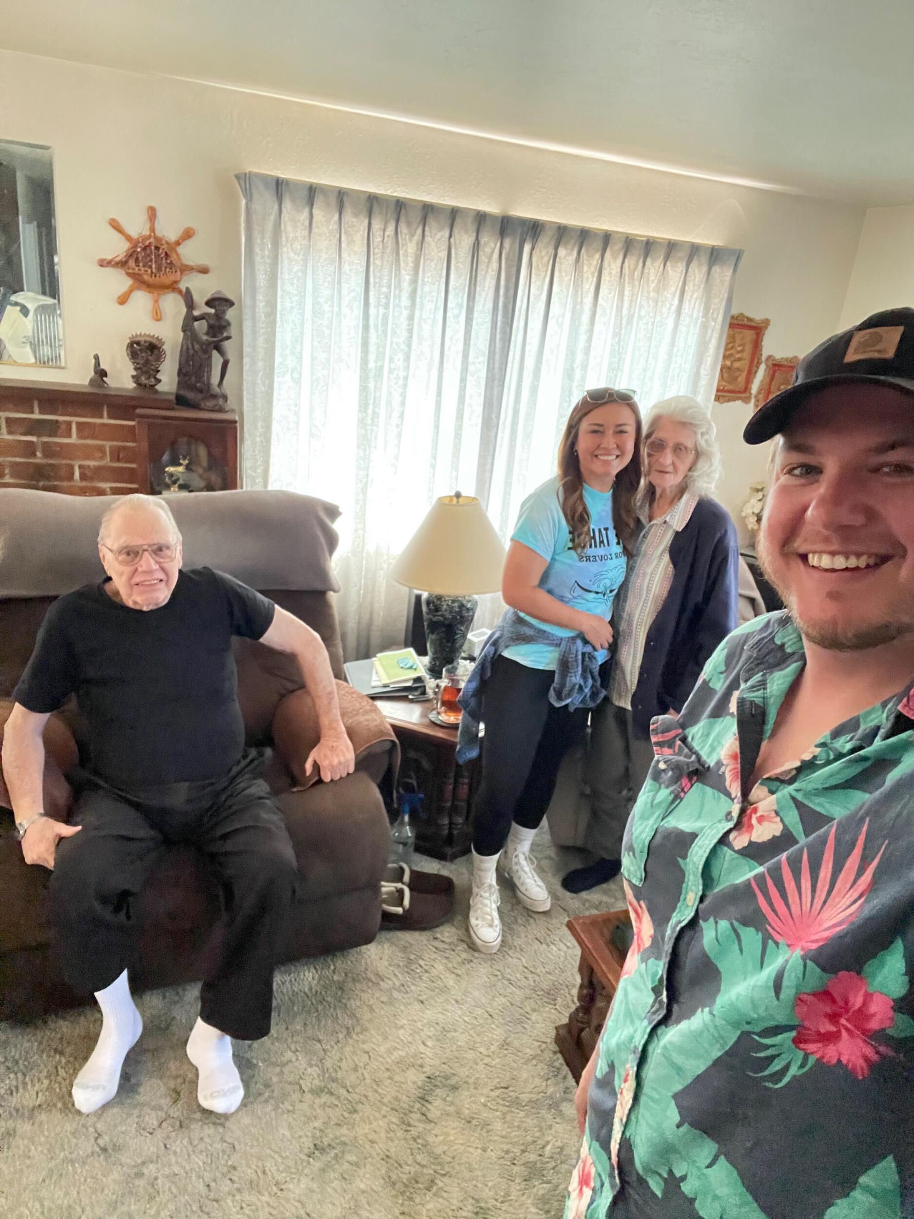 Our first roadtrip to Lake Tahoe! Got to see grandma and grandpa on the way 🏔️