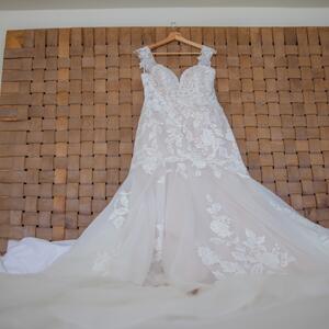 Gallery Photo 35
