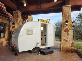 Little Camper Photo Booth - Photo Booth - Dallas, TX - Hero Gallery 1