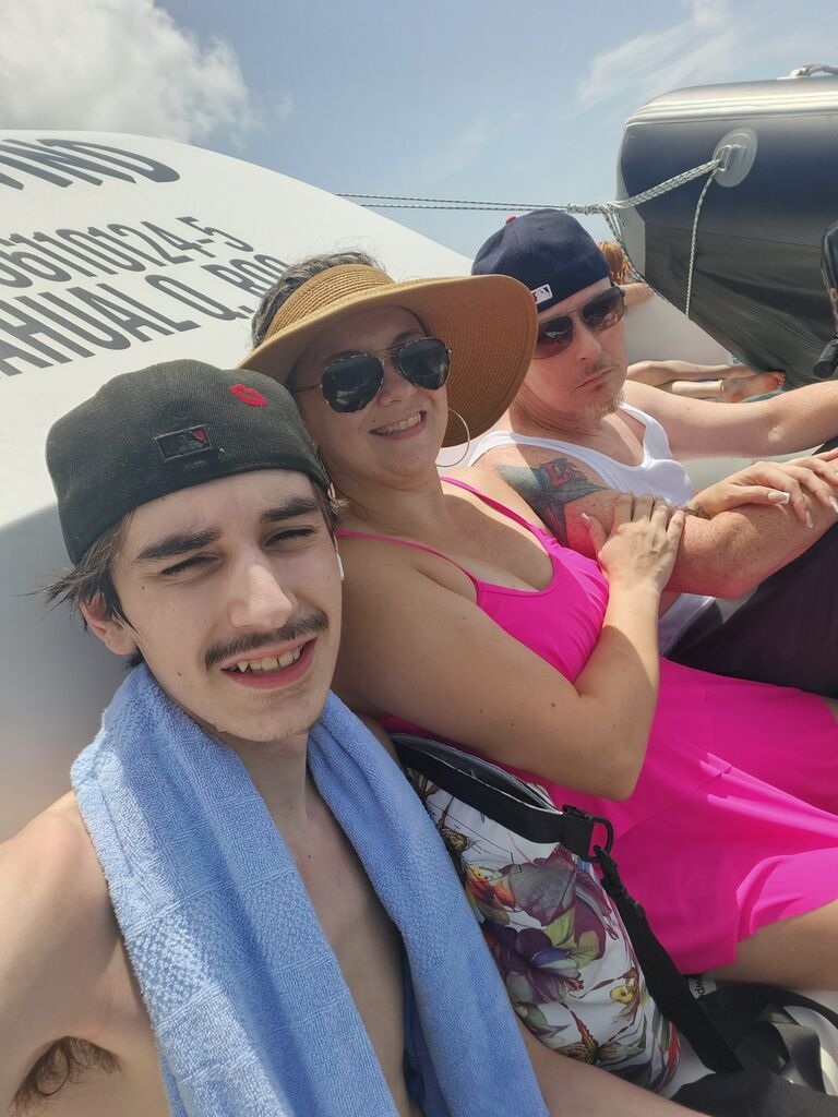 Snorkeling in Mexico as a family! Anthony had been a few times but it was Rich & Lisa's first time snorkeling and Lisa did not want to go she was very scared but the loving man Rich is he made sure to make Lisa feel safe and didn't let her miss out on the fun! Lisa ended up being sooo grateful Rich was there and convinced her to go!