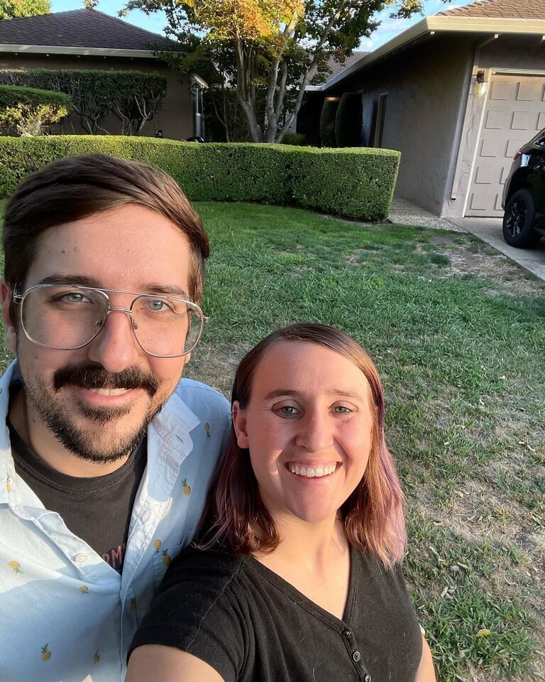 The family moved into their current duplex! Lots more space for Daisy to run and terrorize everyone. 