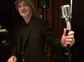 Chuck Drager-Vocal Impressionist - Variety Singer - Chicago, IL - Hero Gallery 3