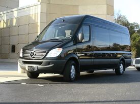 Gold 'n' Diamond Limousine Service - Event Limo - Fayetteville, NC - Hero Gallery 3