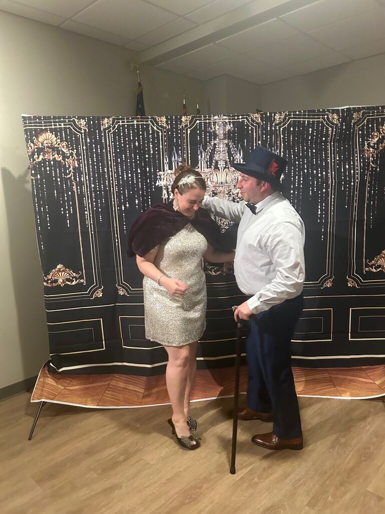 Murder mystery in Boston. Chris and Emily have a shared love of suspense, thriller and horror genre of books and movies.