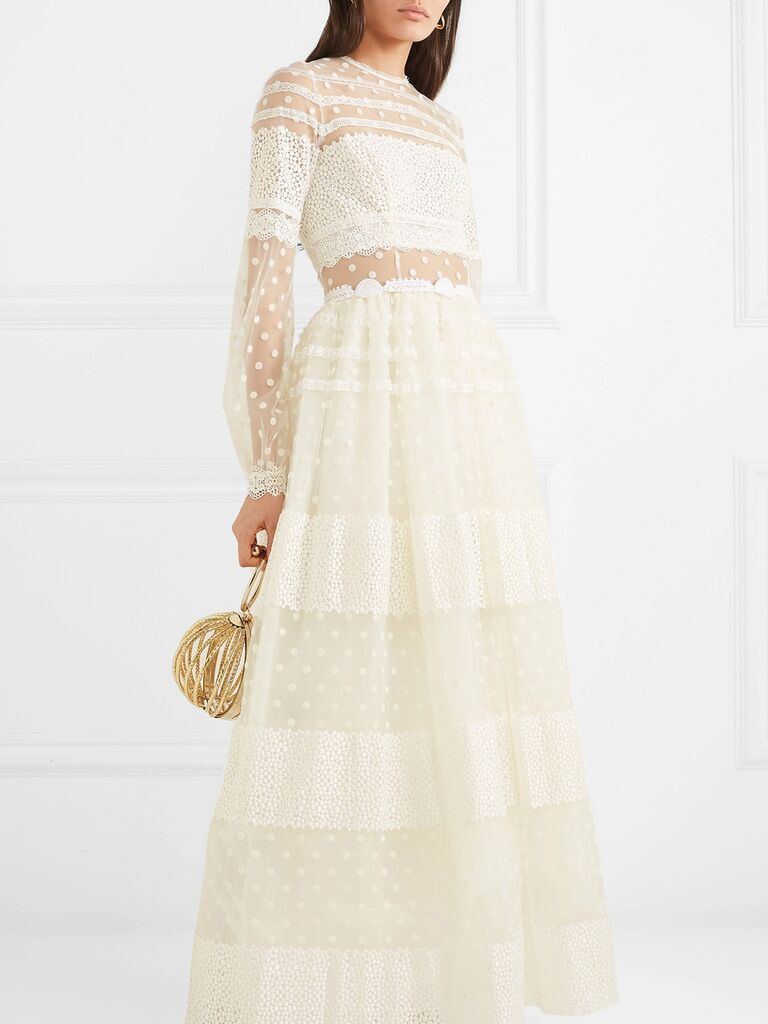 How To Pick A Second Wedding Dress 7 We Re Loving Right Now