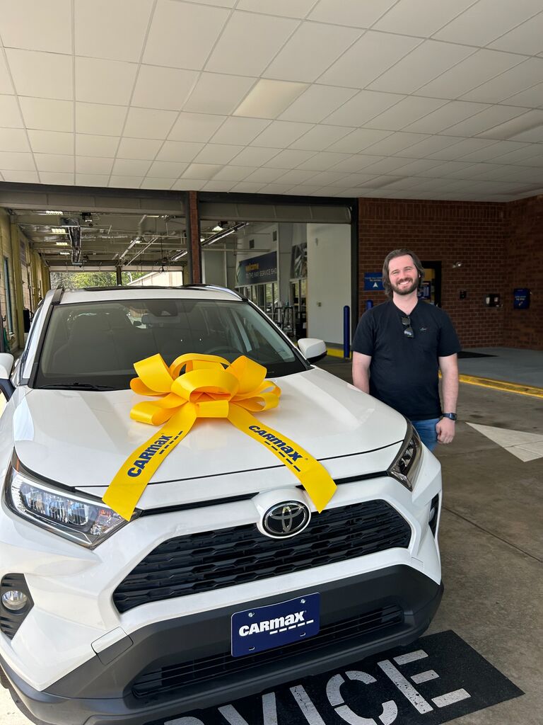 Joey got a new car!