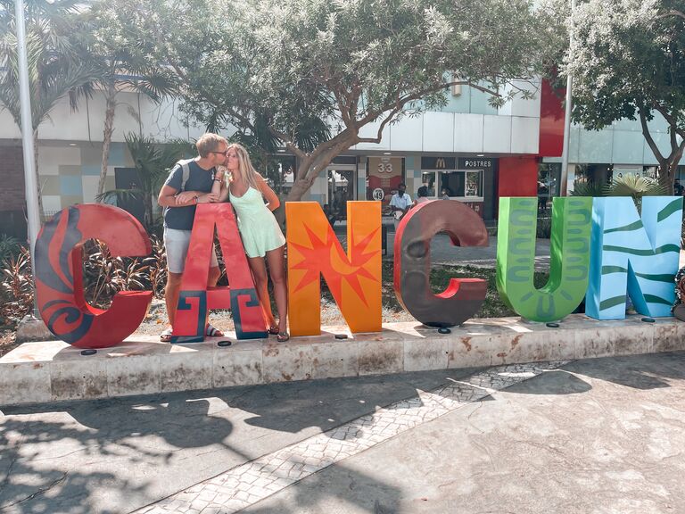 Cancun ! Nasze zwiedzanie z jazdą busami tylko dla pracowników hotelowych! Czułam się przy Tobie bezpiecznie pomimo ze to ja rozmawiam po hiszpańsku :)