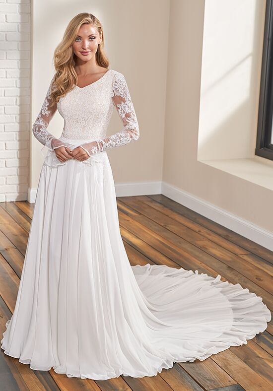 Modest chiffon hot sale wedding dress