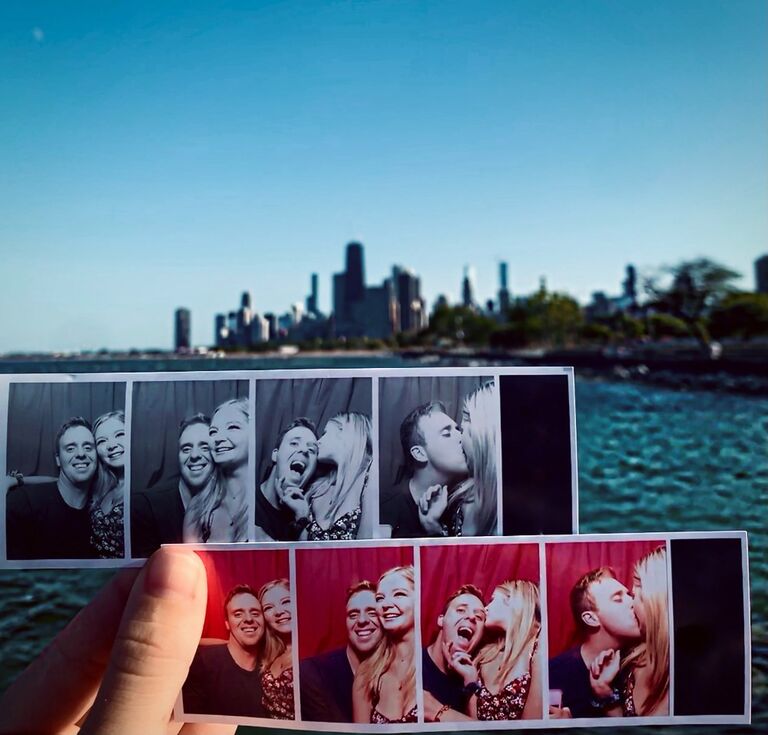 The two quickly fell in love and spent three happy years together exploring the Windy City!