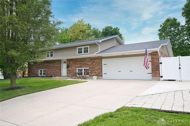 We bought a house 🏡