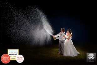 How to Use Smoke Bombs for Wedding Photography - Tips for Amazing Wedd