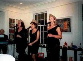 Vocal Trio Rhythm and Pearls - A Cappella Group - Boston, MA - Hero Gallery 3