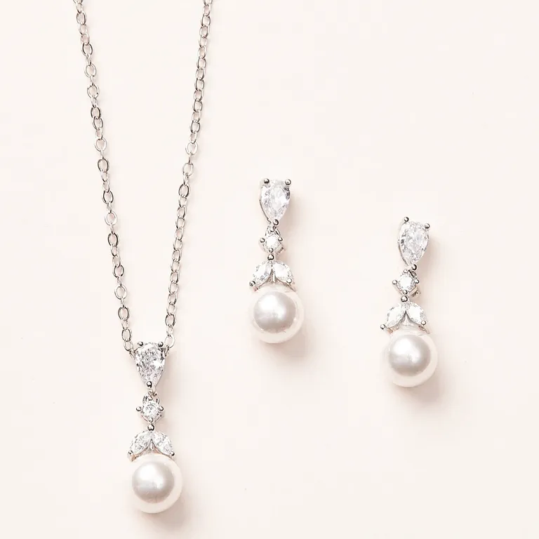Pearl and cubic zirconia bridesmaid jewelry set from Etsy