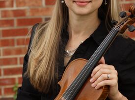 Lynnora Stary - Violinist - Overland Park, KS - Hero Gallery 3