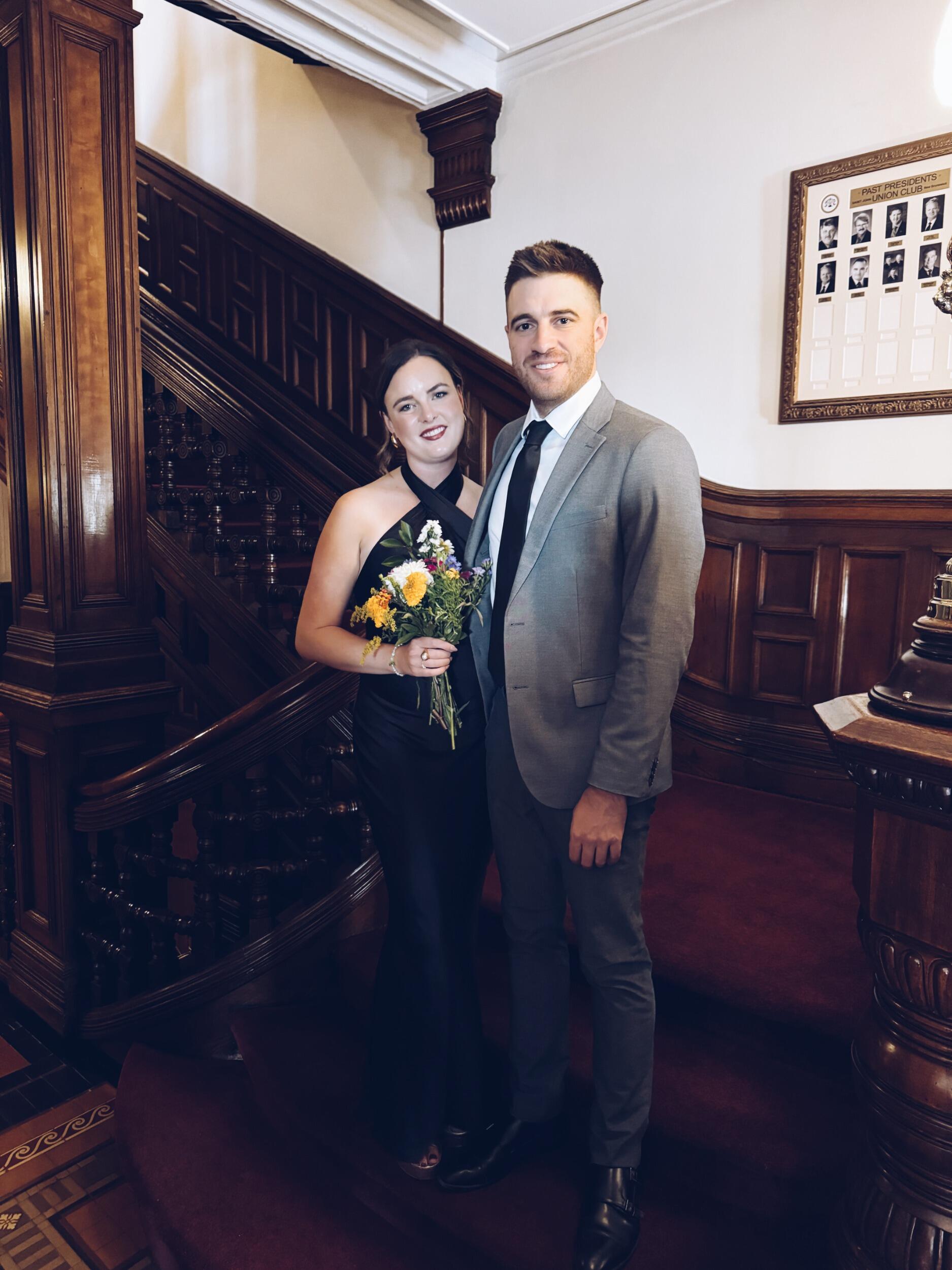At Chrissy and Graeme's wedding, the bride gave Laura her bouquet—a thoughtful gesture that Laura, entirely clueless at the time, didn’t realize the significance of 💐