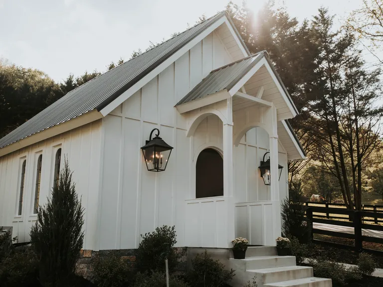 Local Ark small wedding venue in Franklin, Tennessee