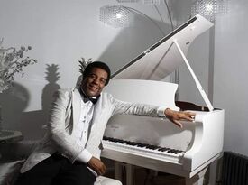 Kenny Allan Smith - Singing Pianist - New York City, NY - Hero Gallery 2
