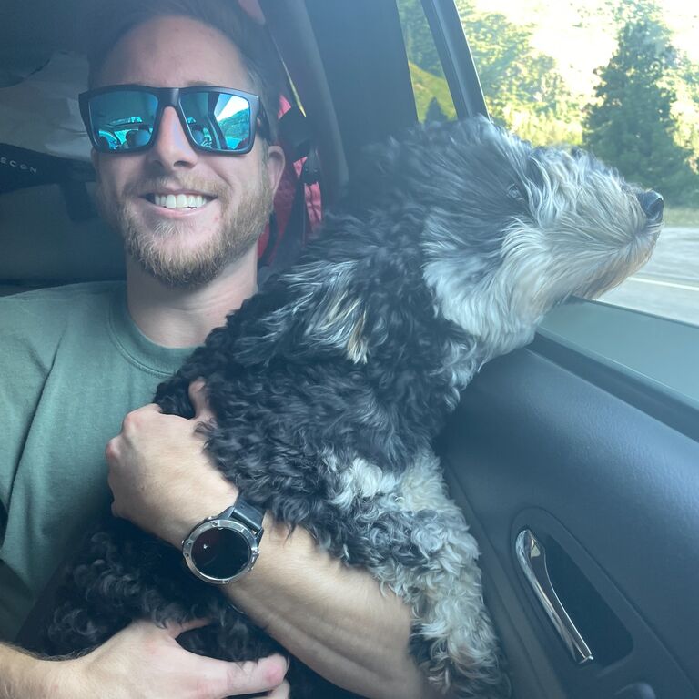 'Uncle' Justin and Bosco in the car on the way up to the Cabin 💜