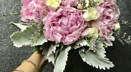 Robyn Rohslers Floral Designs | Florists - The Knot