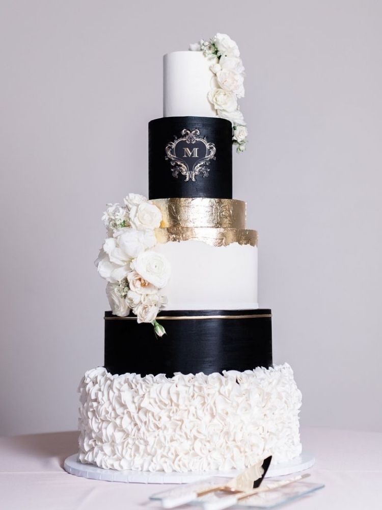 glam black-and-white wedding cake