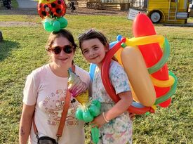 Miss Dee The Clown & Magician - Balloon Twister - Middle River, MD - Hero Gallery 1