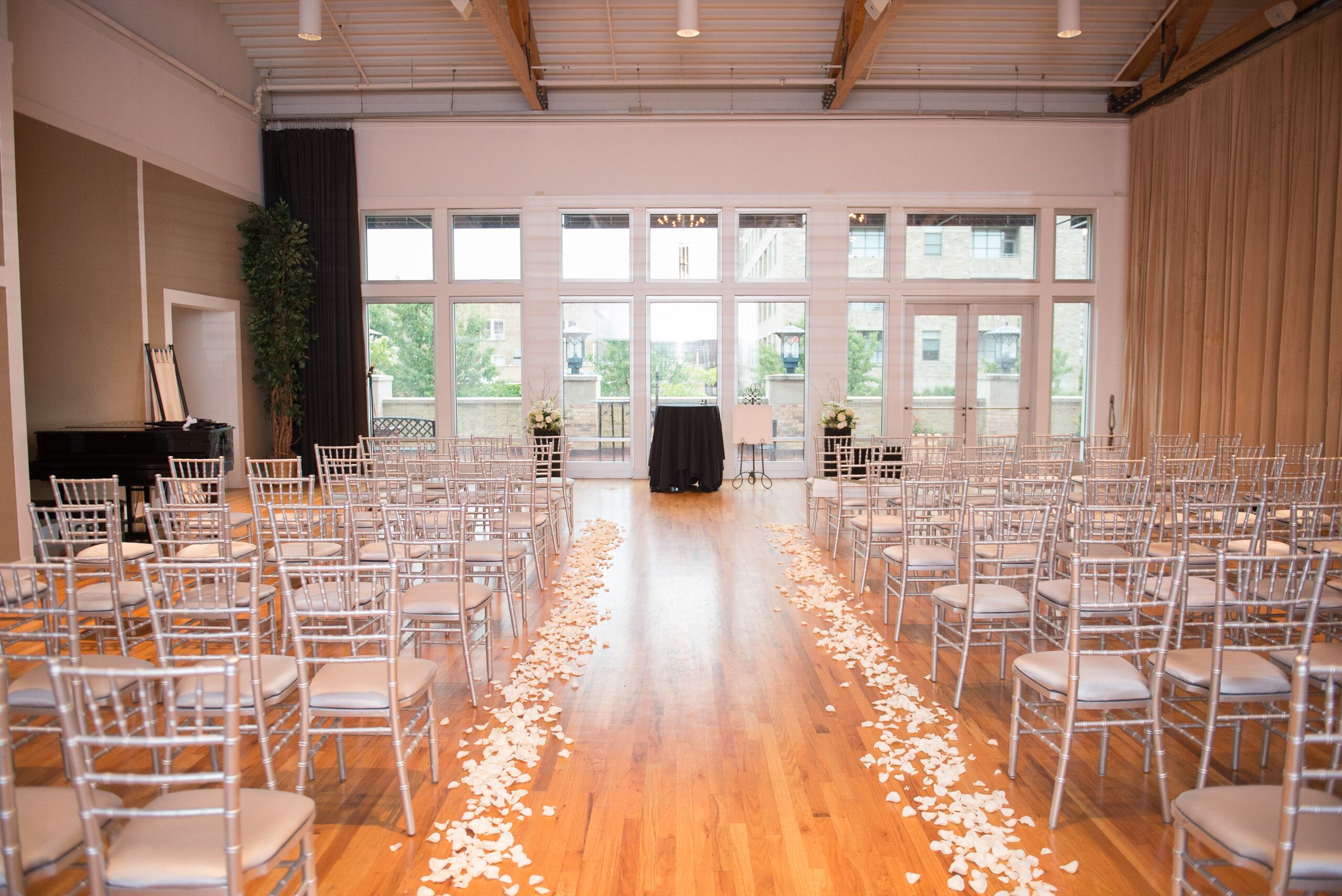 Metropolis Ballroom Of Arlington Heights Ceremony Venues Arlington Heights Il 4333