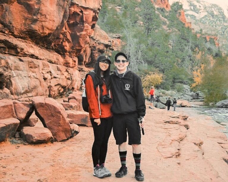 A road trip to Sedona, Arizona; two days into the start of our relationship. This was a very spontaneous decision. Our first trip together!

Một chuyến đi đến Sedona, Arizona; hai ngày sau khi bắt đầu mối quan hệ của chúng tôi. Đây là một quyết định rất tự phát. Chuyến đi đầu tiên của chúng ta cùng nhau!