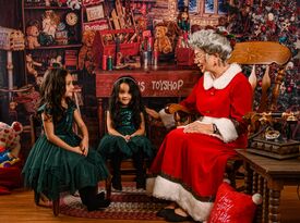 Mrs. Claus - Santa Claus - Albuquerque, NM - Hero Gallery 4