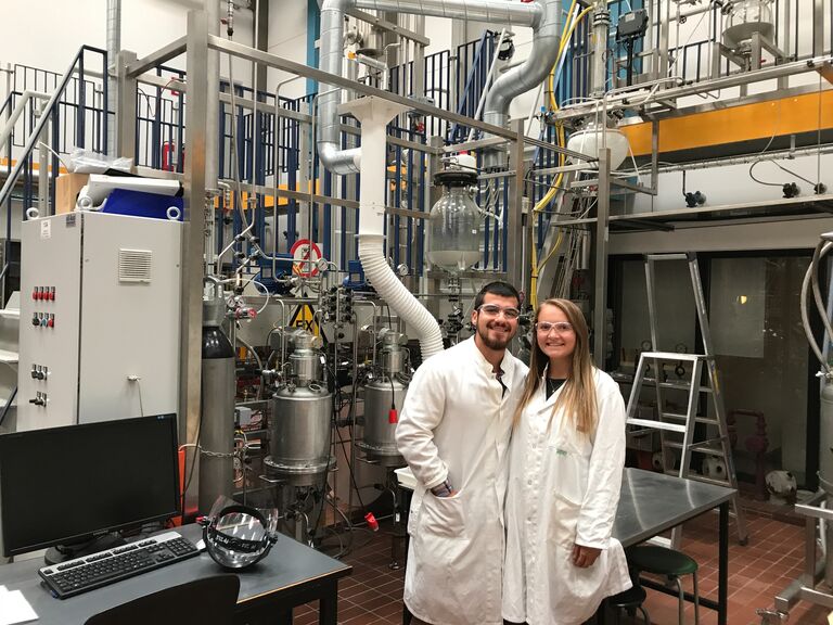 During their summer abroad, Madi and Raz studied at the Technical University of Denmark together. They put their relationship to the test by choosing to be lab partners. Safe to say they had true chemistry together :) 