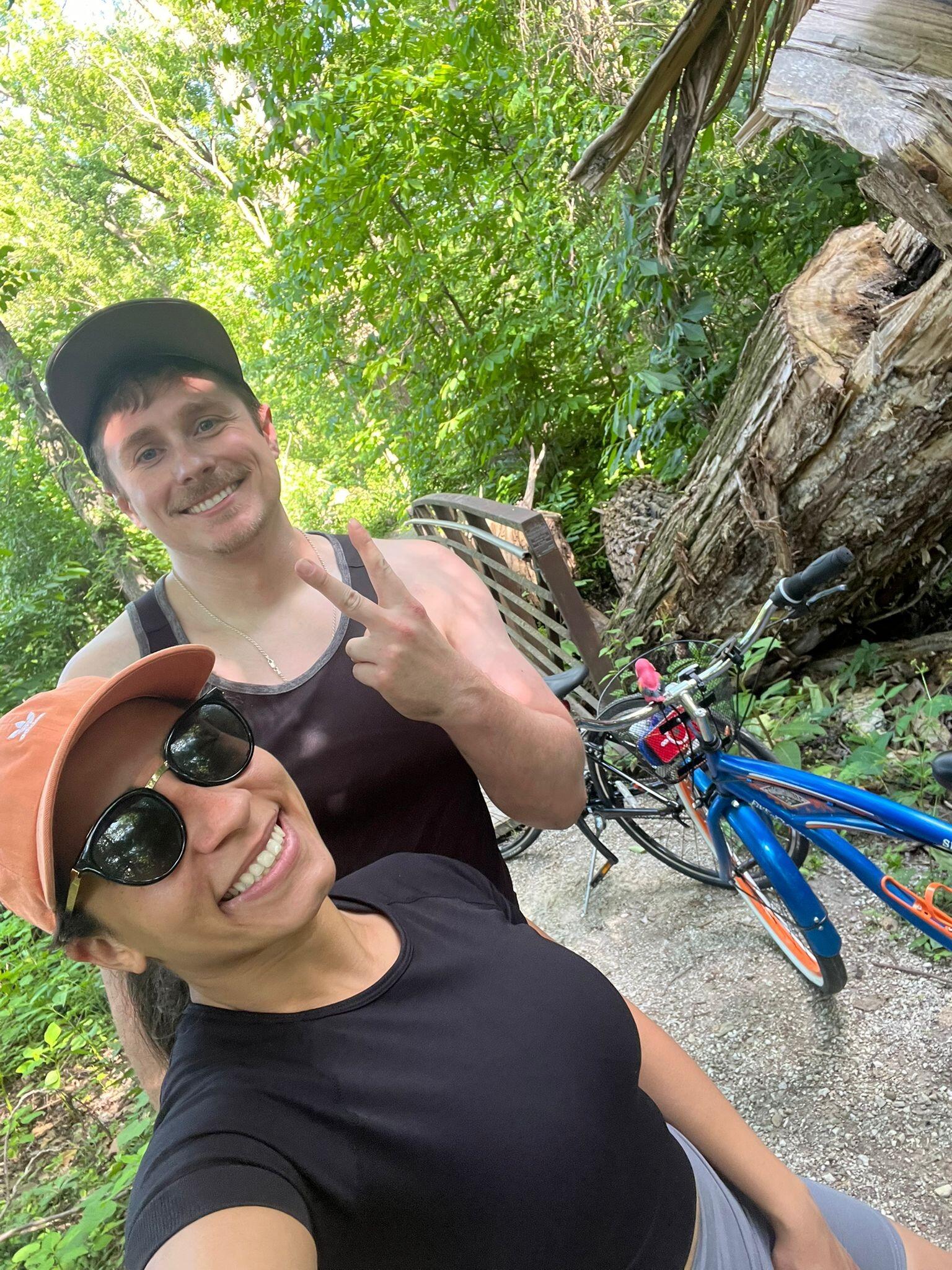 Biking around St Louis!
 | 
Andando de bicicleta por St. Louis!