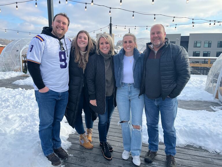 Nick and Elaina show the Hendricksons around Cincinnati! 