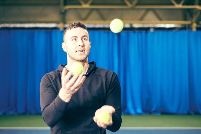 tennis themed party - juggler