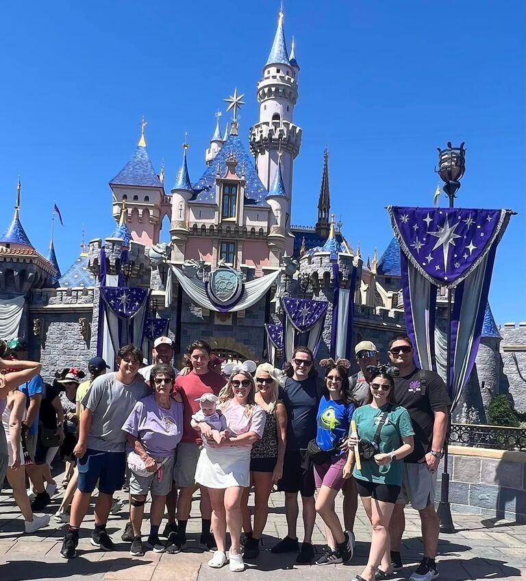 Big family trip to Disneyland in California! Celebrating almost 6 months with sweet Ellie! 