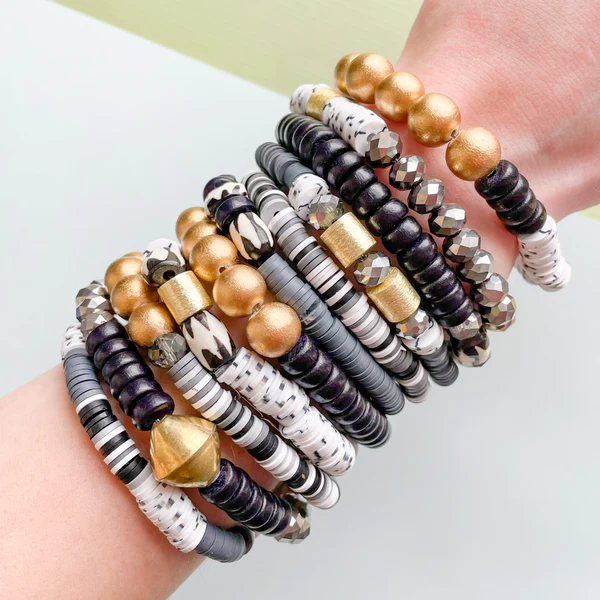 Bracelet Kit With Black and Gold Beads for a modern bach party