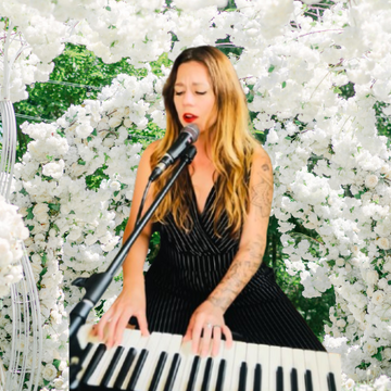 Michelle Martinez, Wedding Singer - Singing Pianist - Tacoma, WA - Hero Main