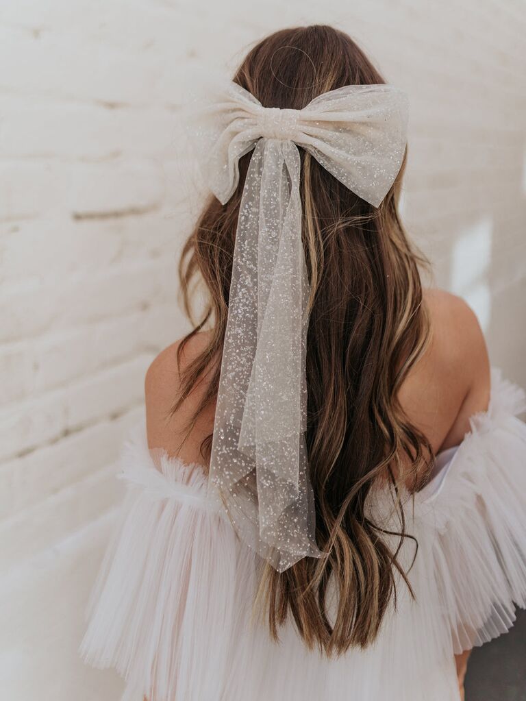 25 Wedding Bows to Complete Your Bridal Hairstyle