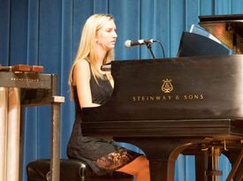 Tabitha Meeks - Classical Pianist - Nashville, TN - Hero Gallery 2