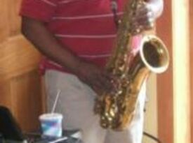 One Man Band (Jacob Smith Jr.) - Saxophonist - Atlantic City, NJ - Hero Gallery 4