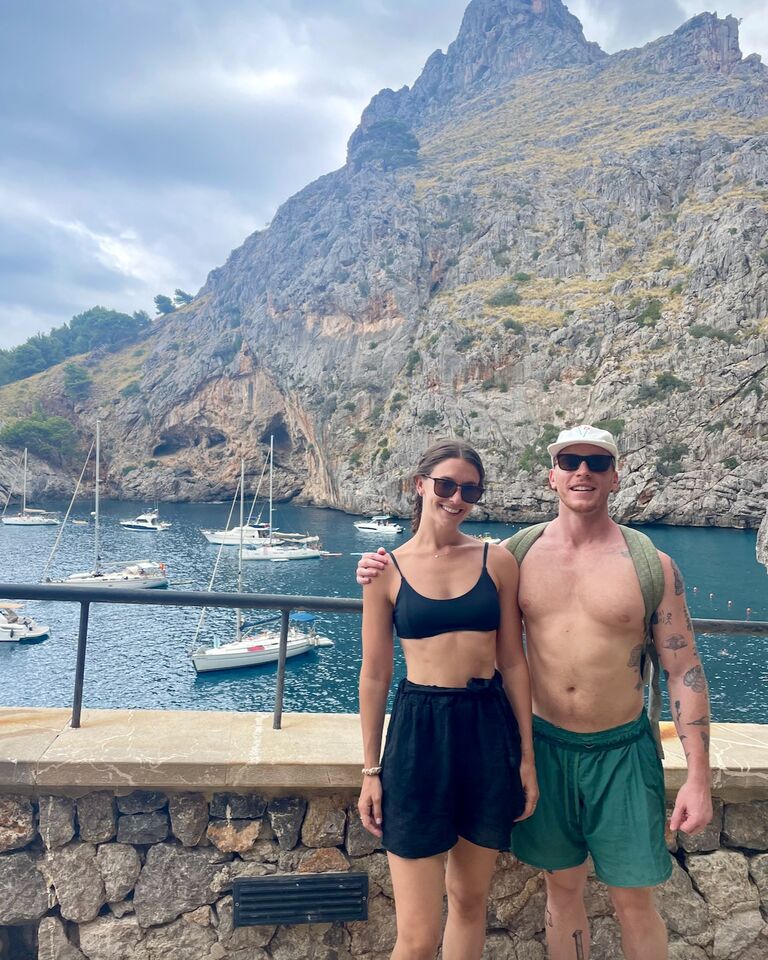 to the seas of Mallorca.