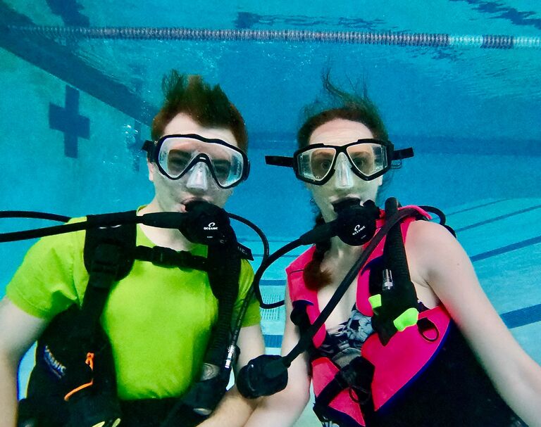 Aunt Kim gifted us a "Try Scuba" lesson. Bobby absolutely loved it, Hailey, not so much.