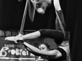 Lila Balamane - Circus Performer - Los Angeles, CA - Hero Gallery 3