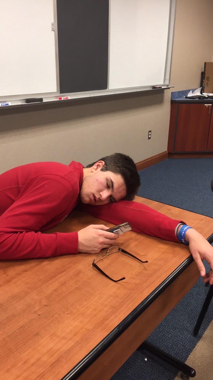 When you're both pre-med, you do A LOT of late night studying... although, Ben's "late night" is a little earlier than Sydney's... #IYKYK 