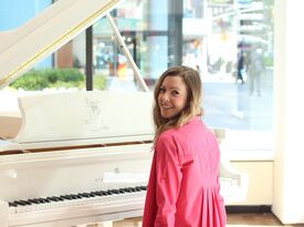 Kara Comparetto - Pianist - Concord, NH - Hero Gallery 1