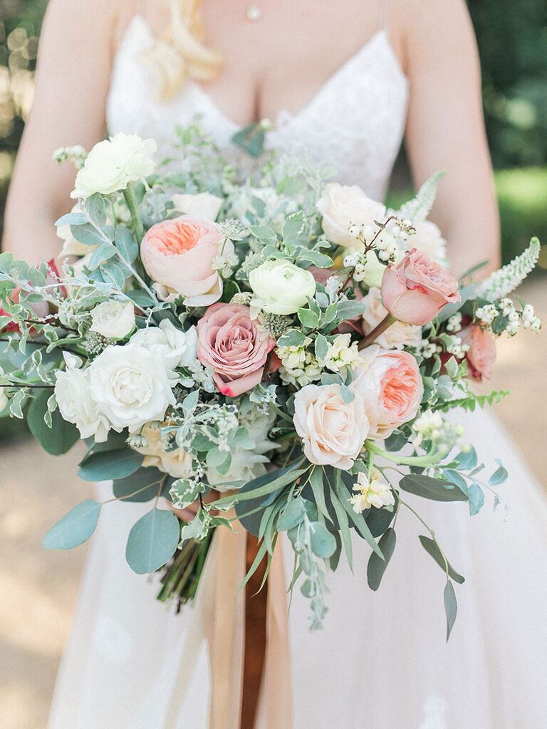 Your Bridal Bouquet, Based on Your Zodiac Sign