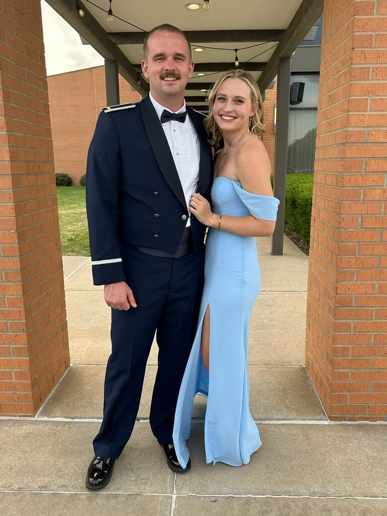 After several months of intense training on the T-6, Jake graduated from UPT and officially became a US Air Force Pilot. They celebrated at a formal ceremony in Oklahoma with several family and friends coming into town. Up next... training on the T-38s.