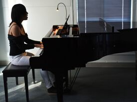 Yify Zhang - Pianist - Brooklyn, NY - Hero Gallery 1