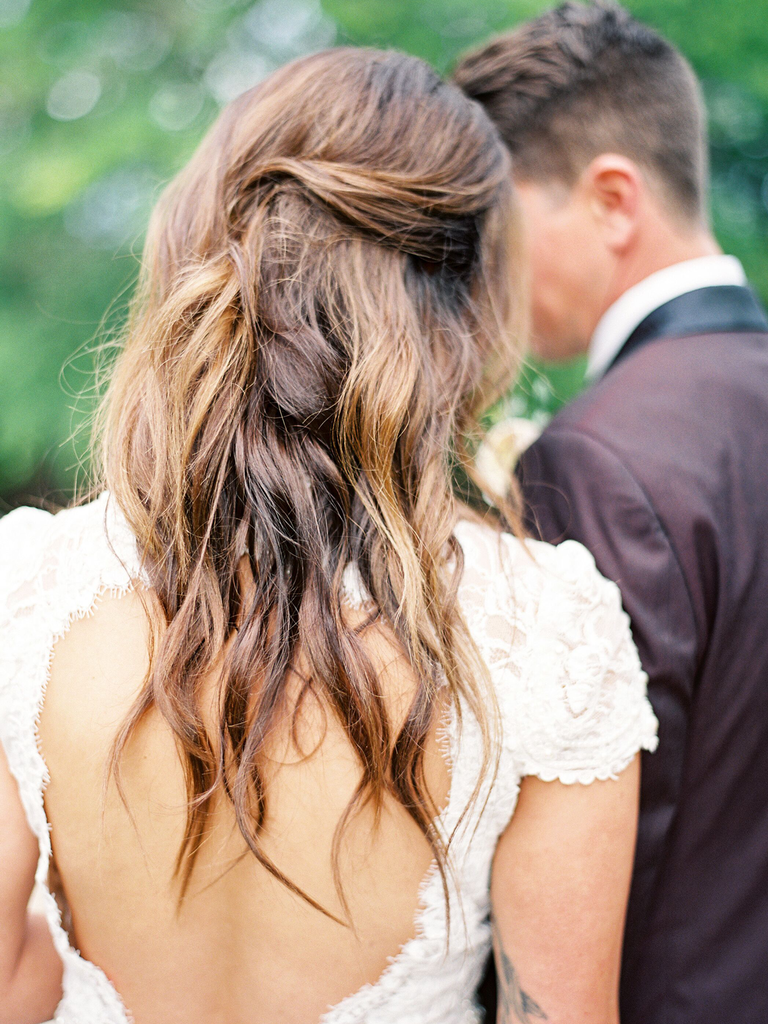 country wedding hairstyles messy half up
