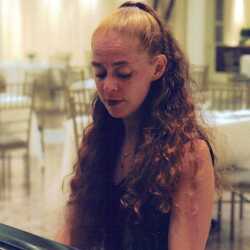 Alisa Gayle-Deutsch - pianist, profile image
